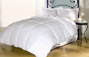 White Goose Down and Feather comforter in Full-Queen