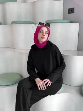Zalya in black Zalya in black